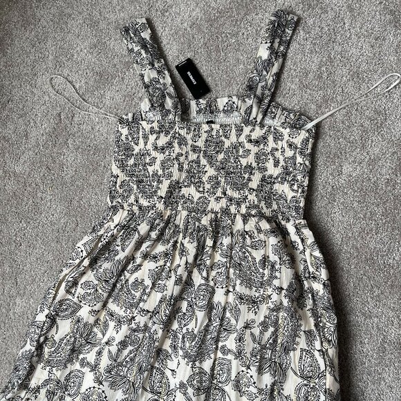 Express Printed Metallic Stripe Smocked Maxi Dress - Picture 7 of 8